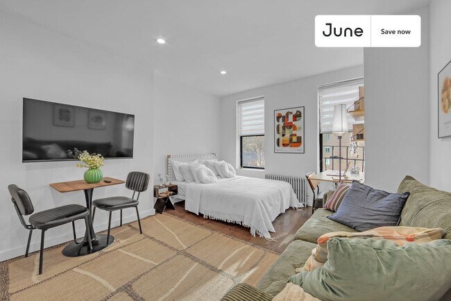 Photo - 534 E 14th St Apartment