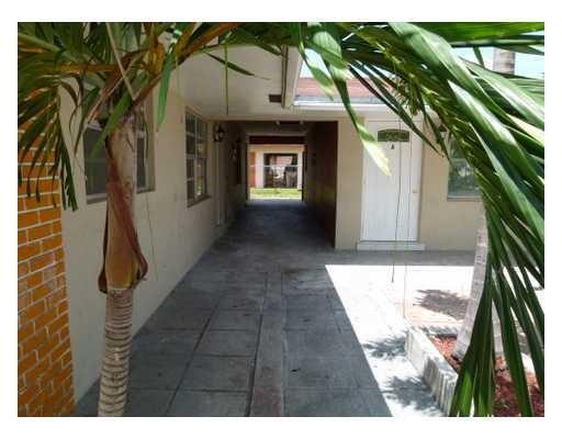 Foto del edificio - 5320 NW 17th Ct