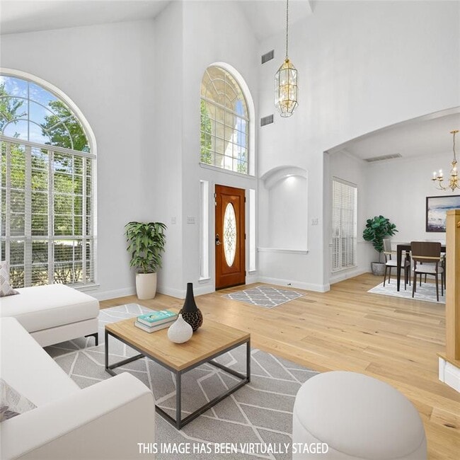 Building Photo - 12309 Pleasant Hill Ct