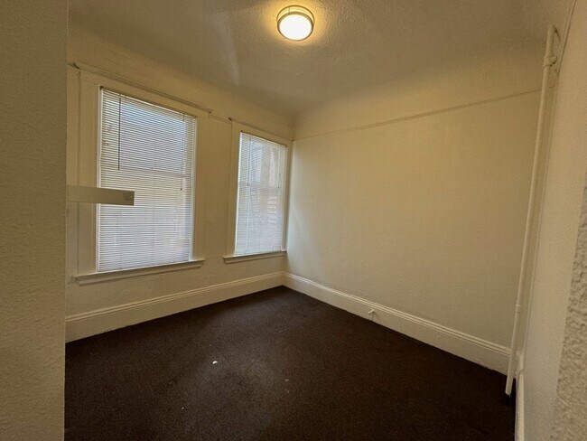 Foto del edificio - COZY 2 BEDROOM 1 BATH FOR RENT IN SAN FRAN...