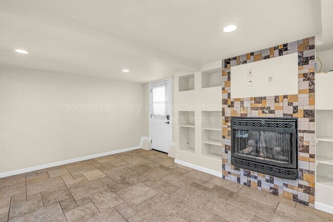 Foto del edificio - 671 Mermaid Ave