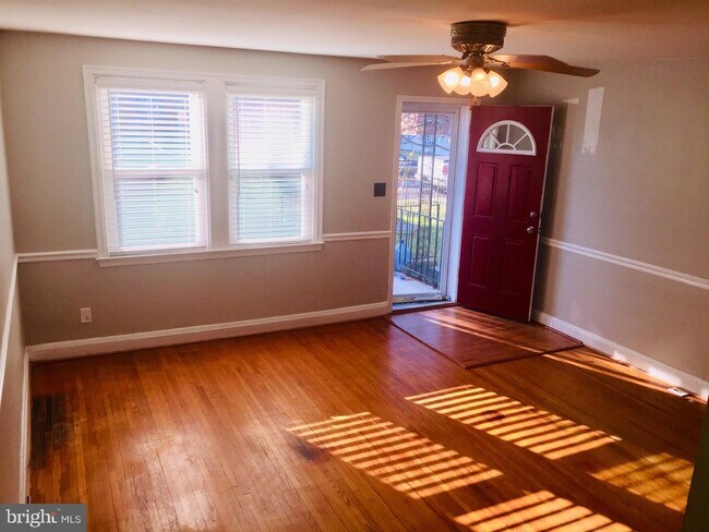 Foto del edificio - 220 Willow Ave