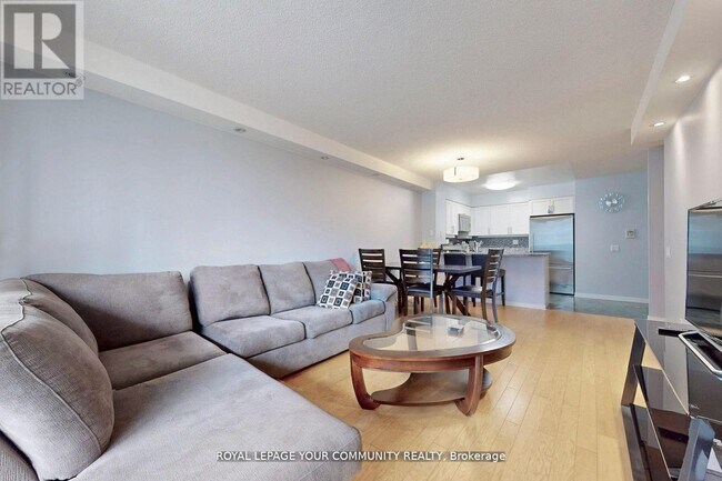 Photo du bâtiment - 750-1750 Bay St.