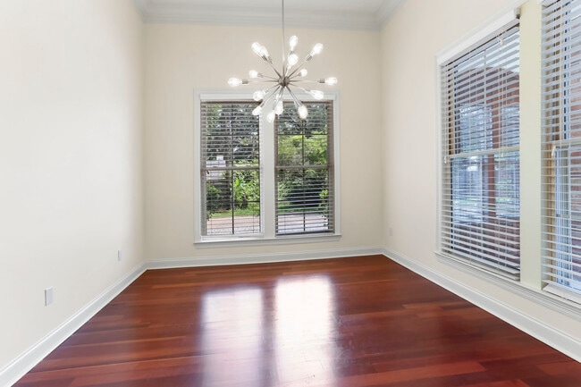 Photo - 2437 Fiero St House