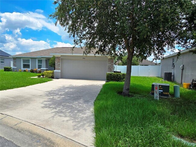 Building Photo - 1808 Kingsmill Dr
