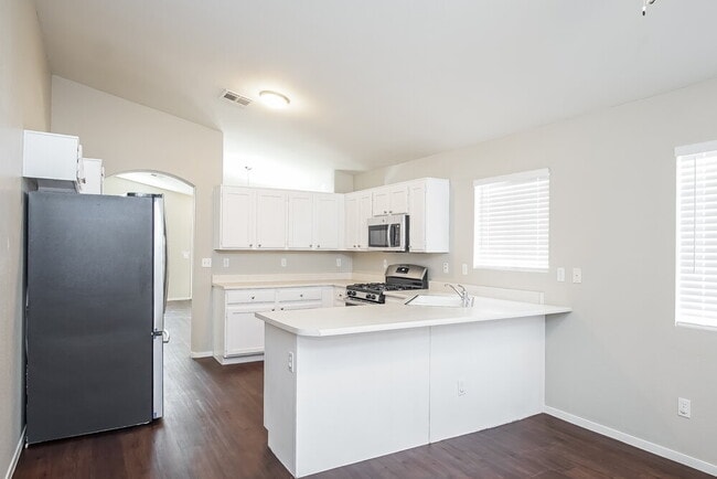 Foto del edificio - 7032 Village Shore Ct