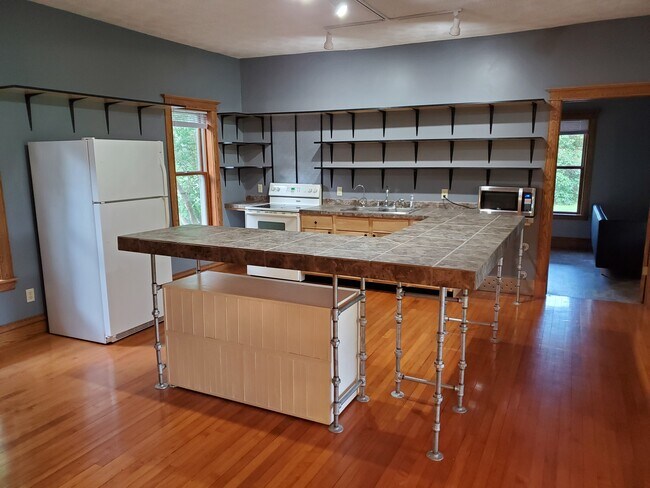 Kitchen - 30735 County 8 Blvd
