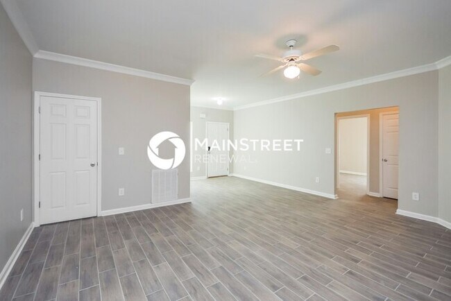 Building Photo - 4 Bedroom Pet-Friendly Home in COVINGTON, ...