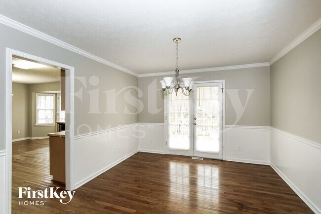 Foto del edificio - 2649 Sherman Oaks Dr