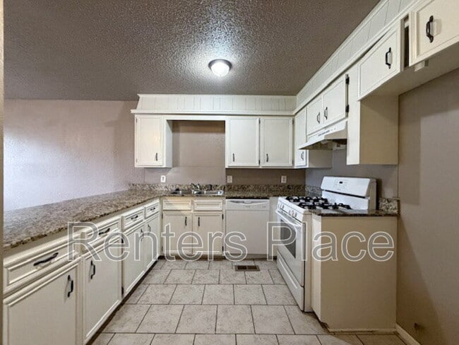 Foto del edificio - 6512 S 81st E Pl