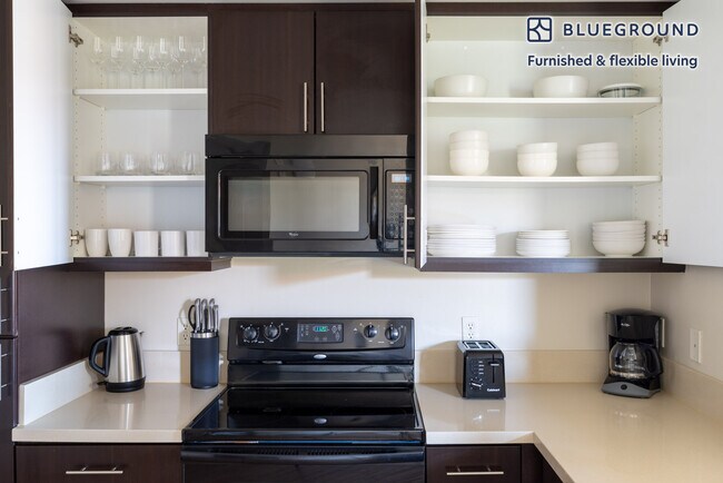 Foto del edificio - 7011 Sunne Ln