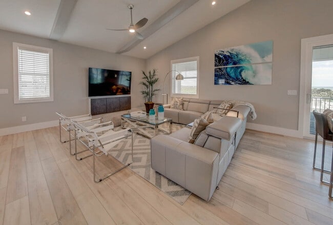 Building Photo - 51 Ocean St