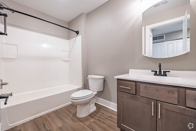 1BR, 1BA - 850SF - Primary Bathroom - The Crest at Williams Creek