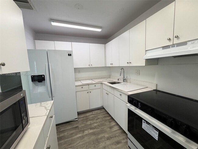Foto del edificio - 9503 SW 88th Terrace