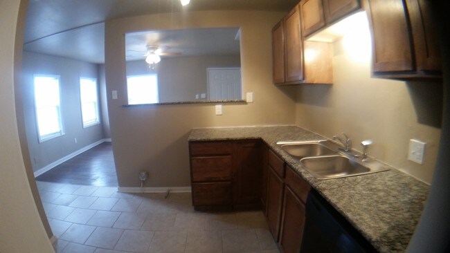 Building Photo - 308 Babb Dr