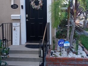 Building Photo - 3342 Bradbury Rd