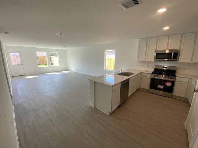 Building Photo - 9226 Speckled Trout Dr