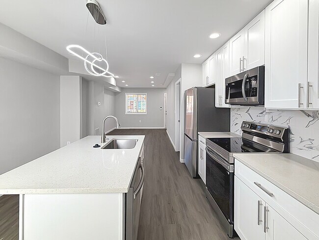 Foto del edificio - 4828 Beaufort Ave