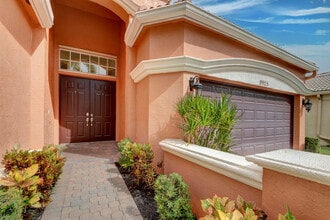 Building Photo - 9925 Via Elegante