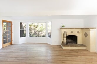 Building Photo - 2924 Arriba Way