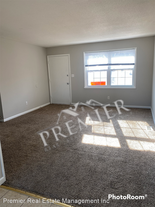 Foto del edificio - 3 br, 1 bath House - 18100 E. 19th St. N