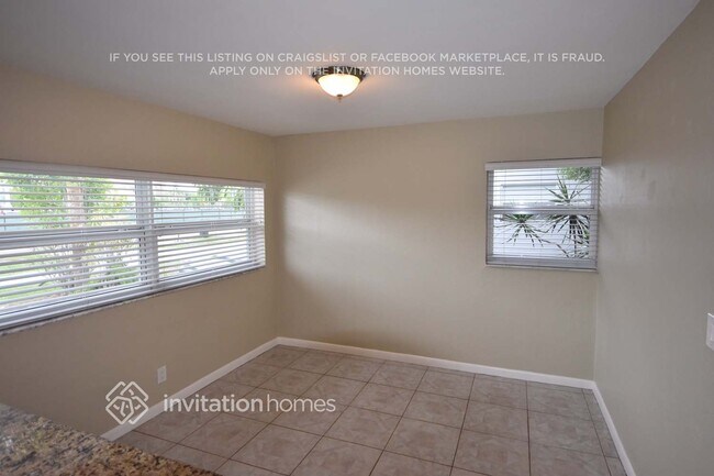 Building Photo - 250 SW 12th Ave