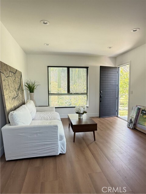 Foto del edificio - 6148 Lederer Ave