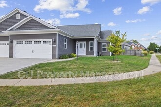 Building Photo - 3003 E Stillwater Landing