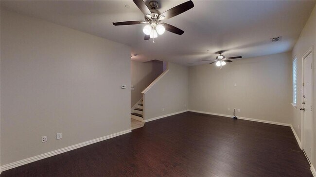 Foto del edificio - 2533 Jacobson Dr