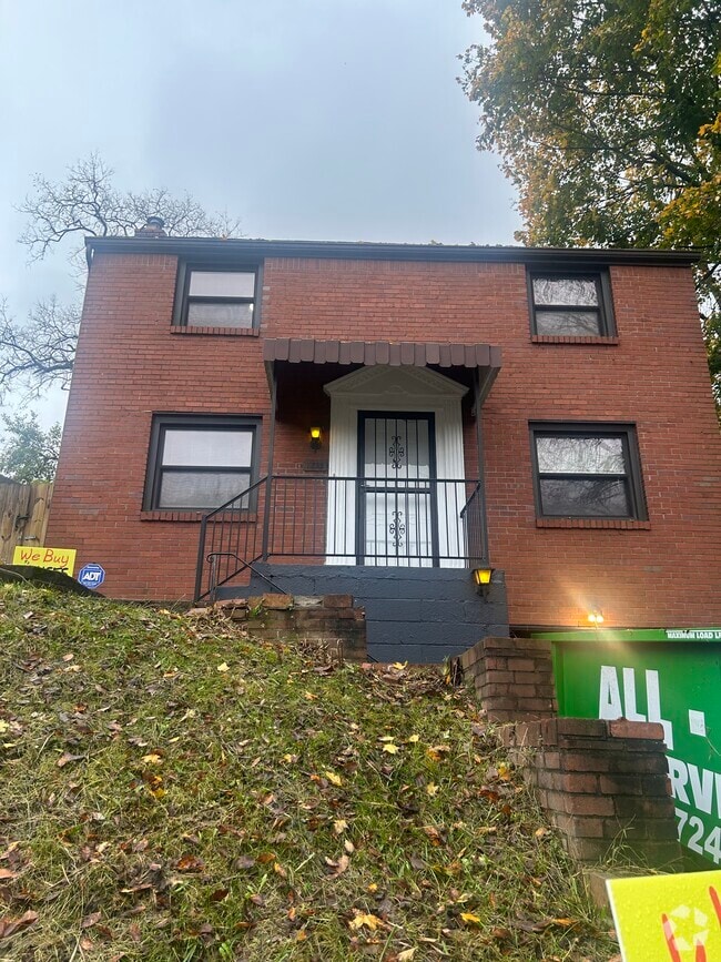 Building Photo - 11522 Frankstown Rd