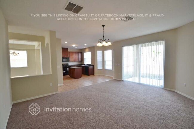 Foto del edificio - 12905 Grovehurst Ave