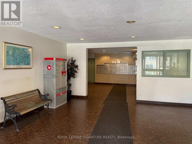 Building Photo - 100-1100 Mornelle Ct