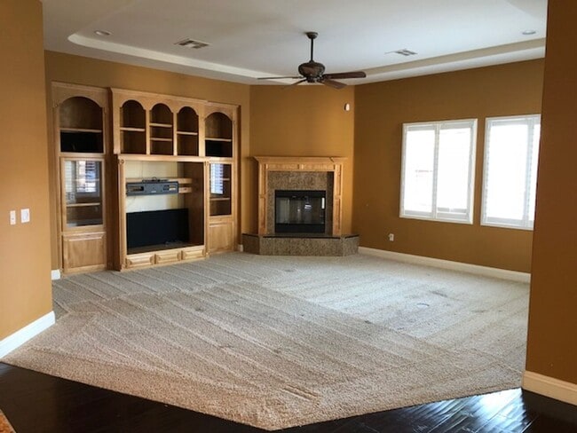 Building Photo - Gated Grand Island Home! MOVE IN SPECIAL