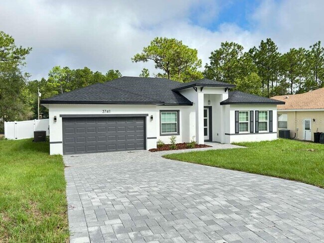 Foto del edificio - 3741 W Forest Dr