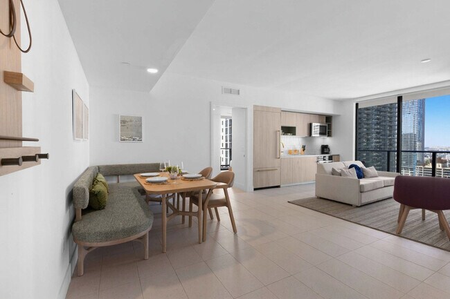 Foto del edificio - 601 NE 1st Ave