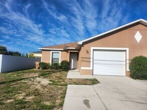 Building Photo - 606-608 Nicholas Pkwy W