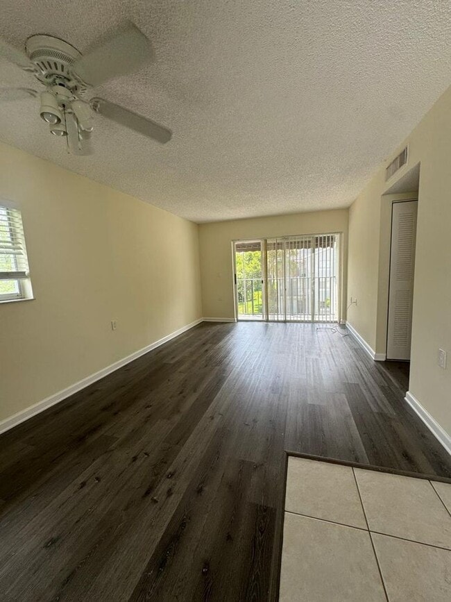 Foto del edificio - Spacious 1/1 Condo – Great Location!