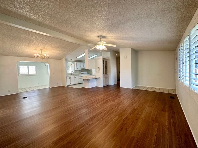 Foto del edificio - AVAILABLE NOW!! 2 Bedroom 2 Bathroom Manufactured Home For 55+ in Thousand Palms!