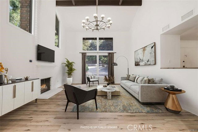 Foto del edificio - 119 Bell Cyn Rd