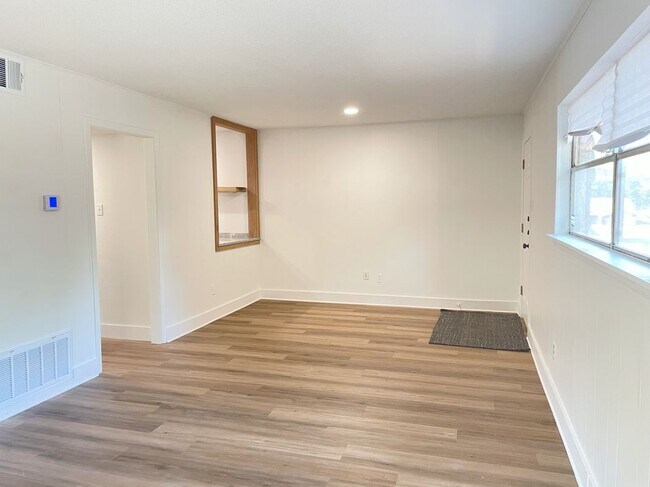 Building Photo - 3101 Matador Dr