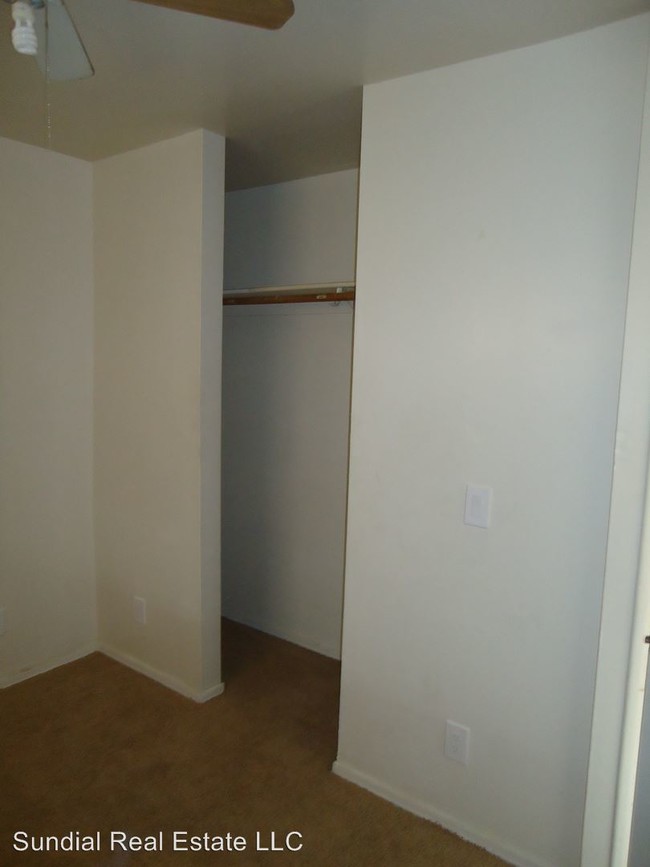 Building Photo - 10250 N 13th Ave