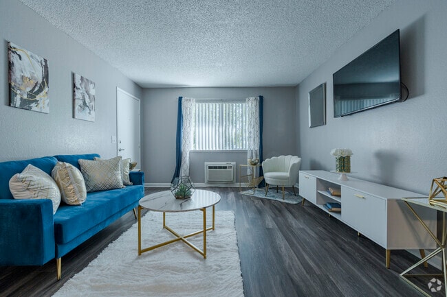 Interior Photo - Reno Vista