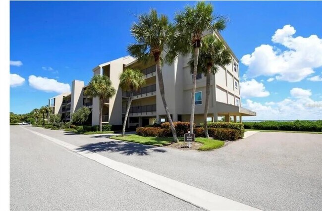 Building Photo - 4800 Gulf of Mexico Dr