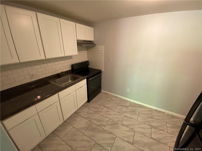 Foto del edificio - 10 Highland St