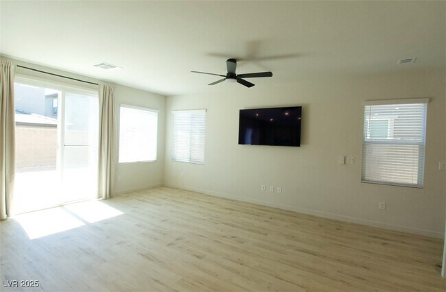 Foto del edificio - 2873 Timber Country Rd