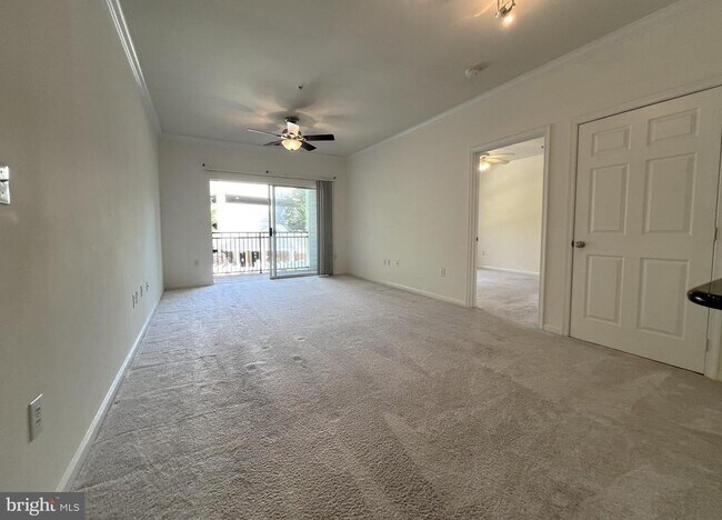 Building Photo - 12953 Centre Park Cir