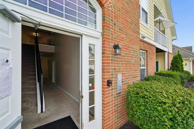 Building Photo - 3842 Carberry Dr