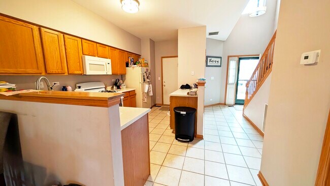 Foto del edificio - 1025 Woodview Ct