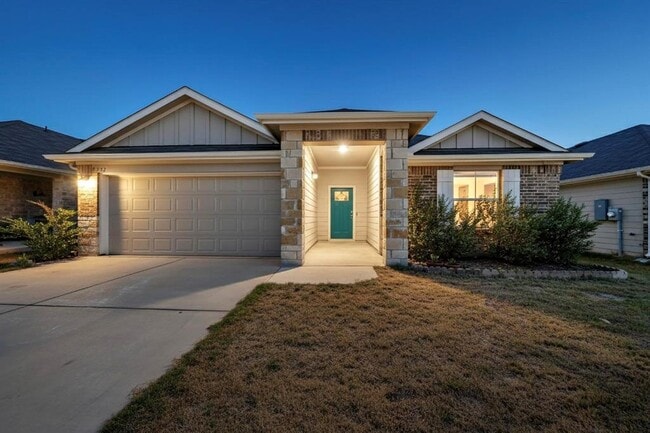 Building Photo - 322 Pedernales Ln