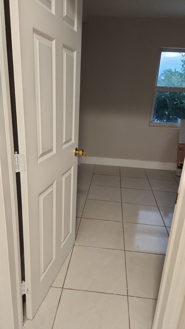 Foto del edificio - 1104 State St